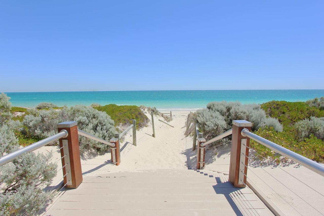 Quality Resort Sorrento Beach Пърт Екстериор снимка